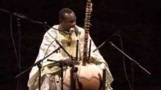 Toumani Diabaté  Cantelowes live at El Real Alcazar [upl. by Girardo]