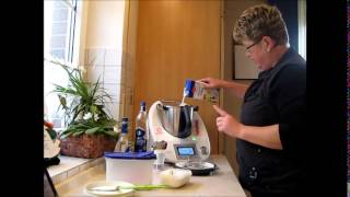 Thermomix TM 5  Eierlikör mit ganzen Eiern [upl. by Calvina]