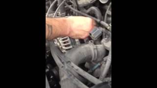 Fuse link replacement for Ford Expedition 2003 54 [upl. by Almond926]