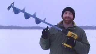 Eric le Québécois Barbu pêche sur la glace [upl. by Macintosh]