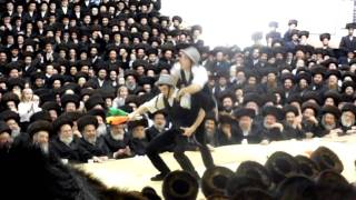 Lubavitcher Bochurem at the Satmar Rebbes Tish Part12 [upl. by Pate]