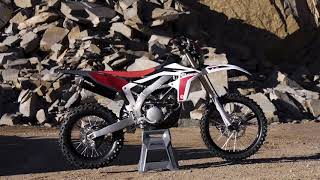 Fantic XEF 250 4stroke Enduro [upl. by Nymrak]