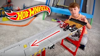 Corrida de HOT WHEELS na RAMPA Reboque  Brancoala Brinquedos [upl. by Seugram]