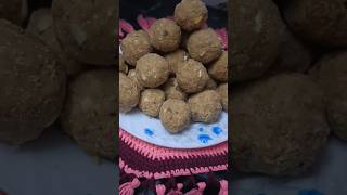 Methi ke laddu [upl. by Peony]