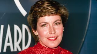 Helen Reddy ‘I Am Woman Hear Me Roar’ Singer Dies at 78 [upl. by Ladonna811]