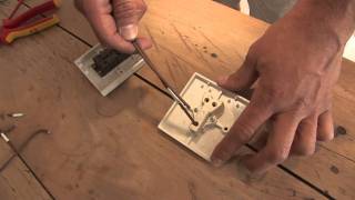 How To Wire A Two Way Switch [upl. by Scheer48]