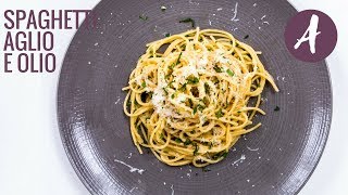 Spaghetti Aglio E Olio  10 minute recipe  6 Ingredients [upl. by Helman599]