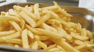 Comment cuisiner des frites croustillantes  RATIONAL VarioCookingCenter [upl. by Cecilia]