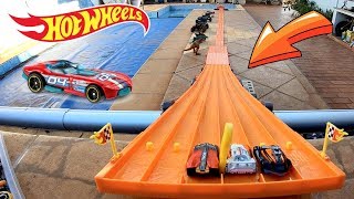 Corrida Hot Wheels 6 Lane Raceway Final Piscina  Carrinhos 61 [upl. by Gatias]